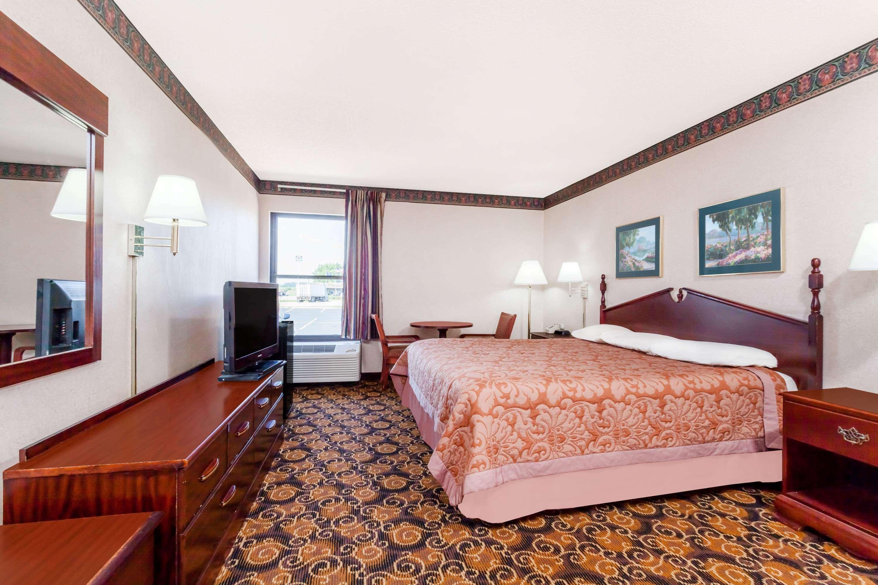 Super 8 By Wyndham Evansville North Stacer Kültér fotó