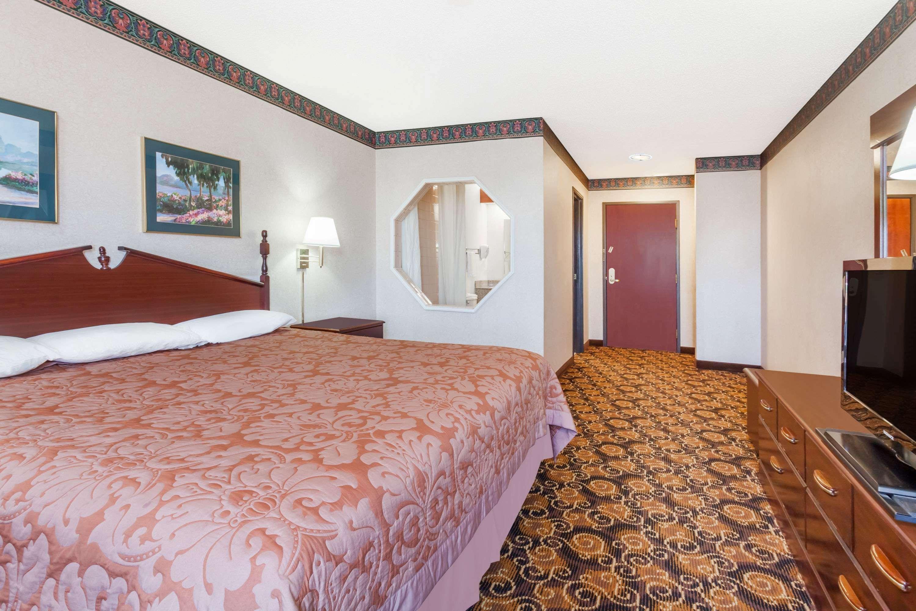 Super 8 By Wyndham Evansville North Stacer Kültér fotó