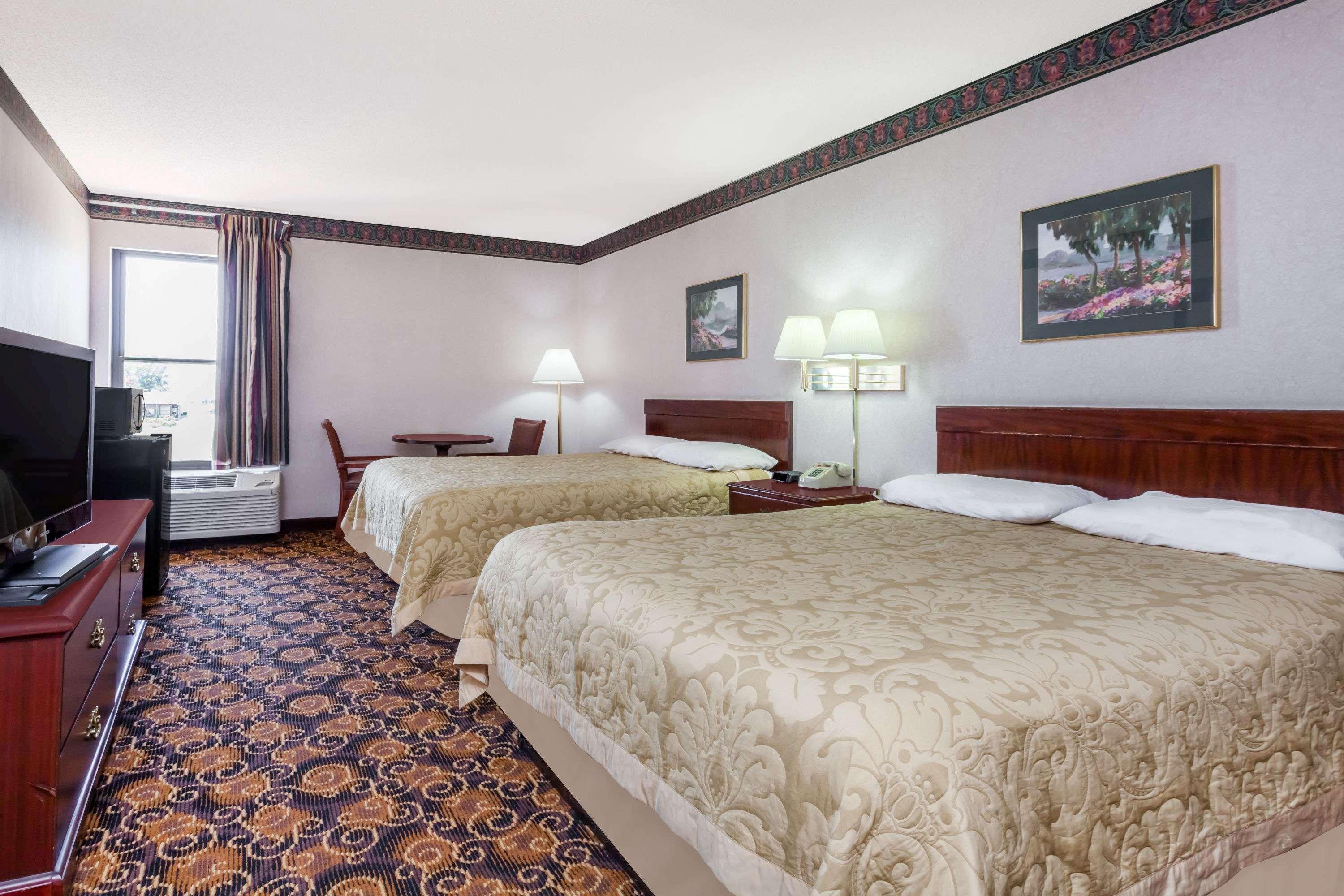 Super 8 By Wyndham Evansville North Stacer Kültér fotó