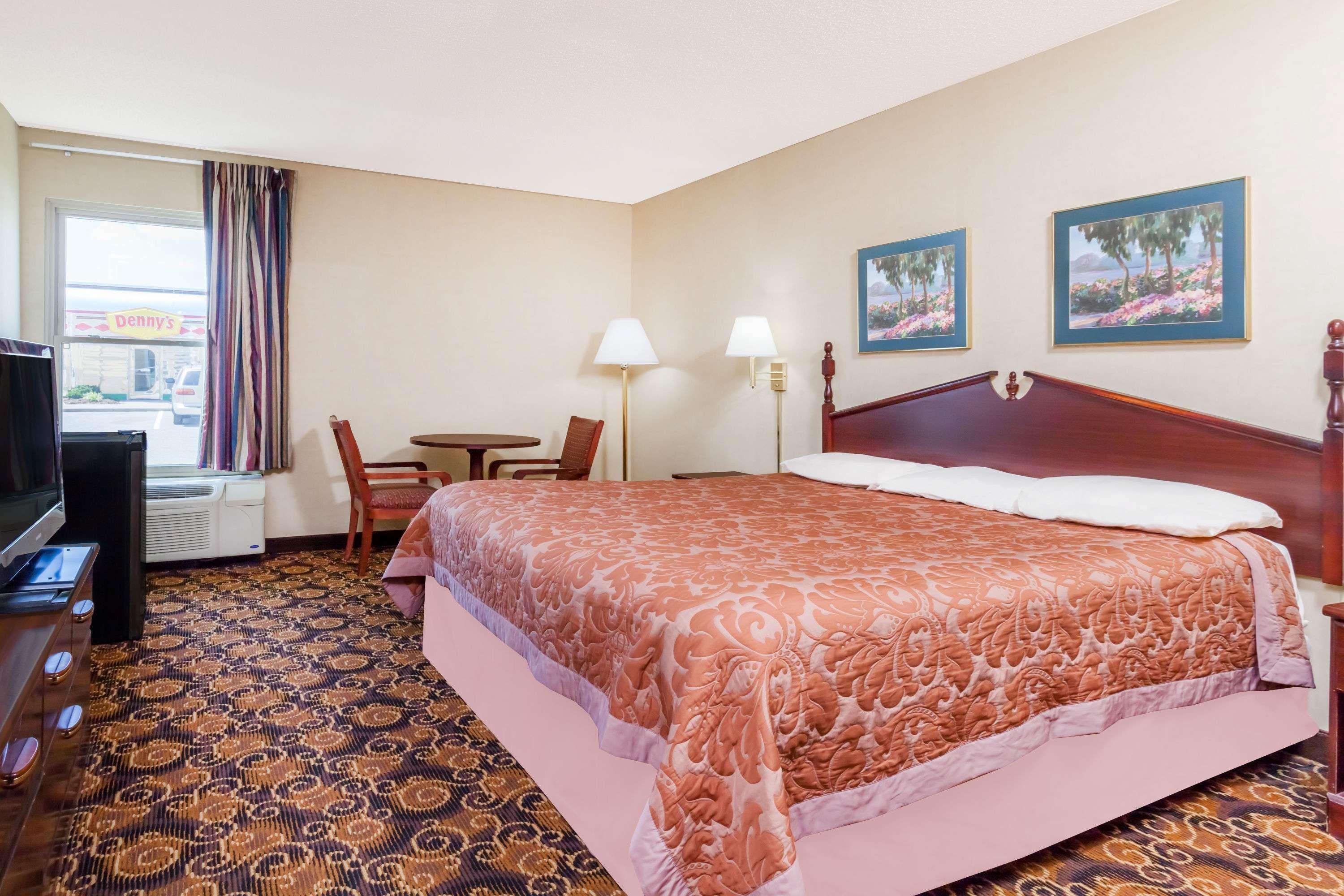 Super 8 By Wyndham Evansville North Stacer Kültér fotó
