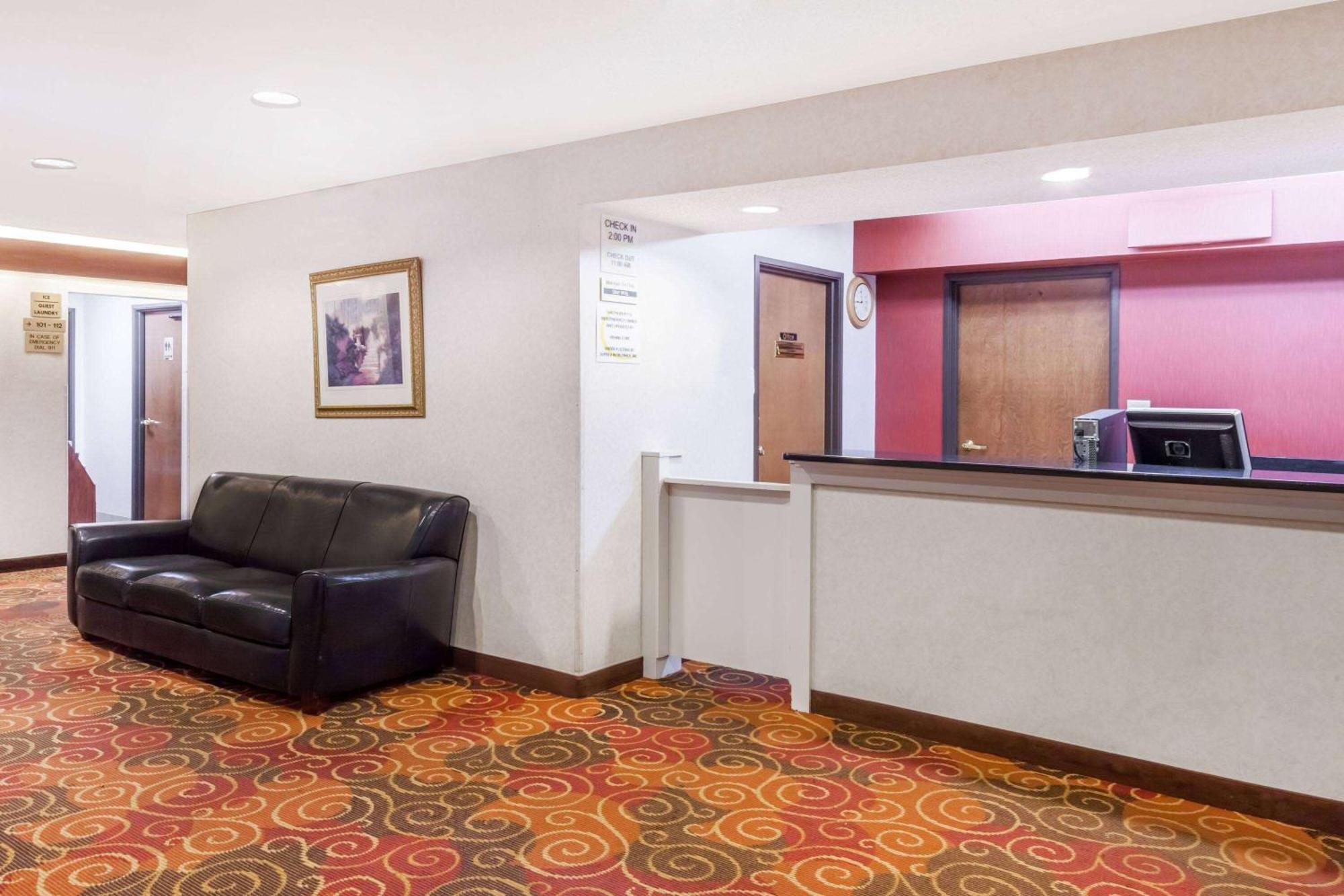 Super 8 By Wyndham Evansville North Stacer Kültér fotó
